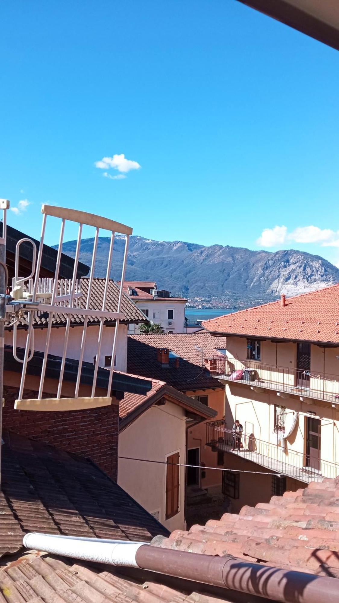 Casa Vacanze Scent Of Roses Verbania Esterno foto