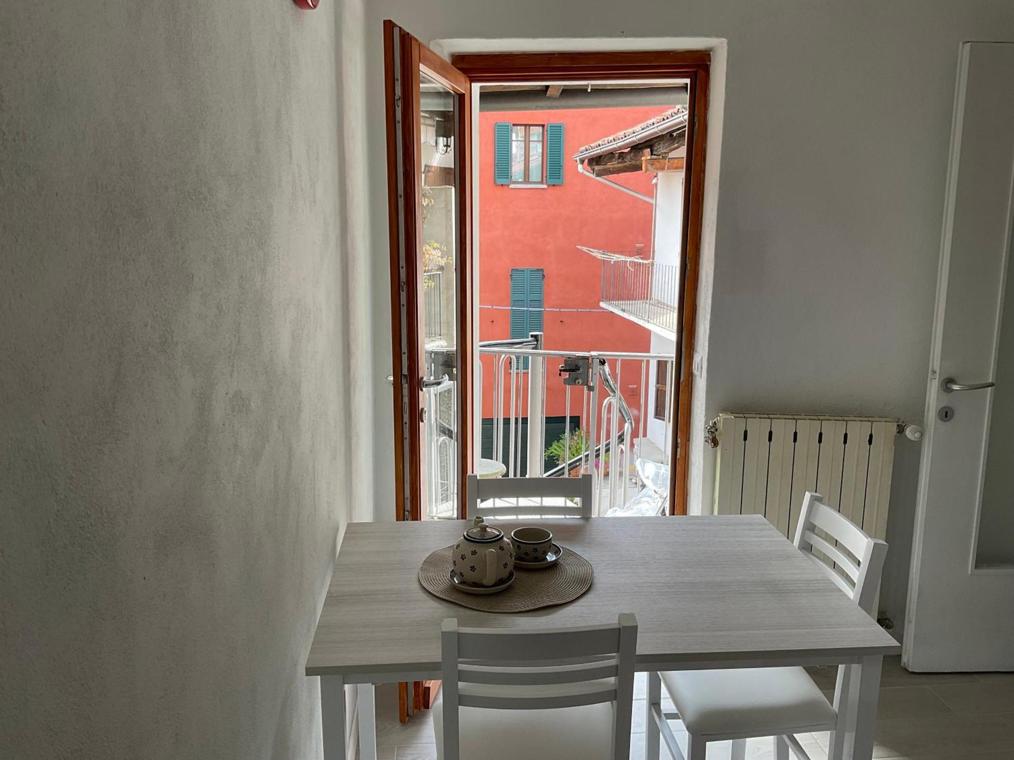 Casa Vacanze Scent Of Roses Verbania Esterno foto