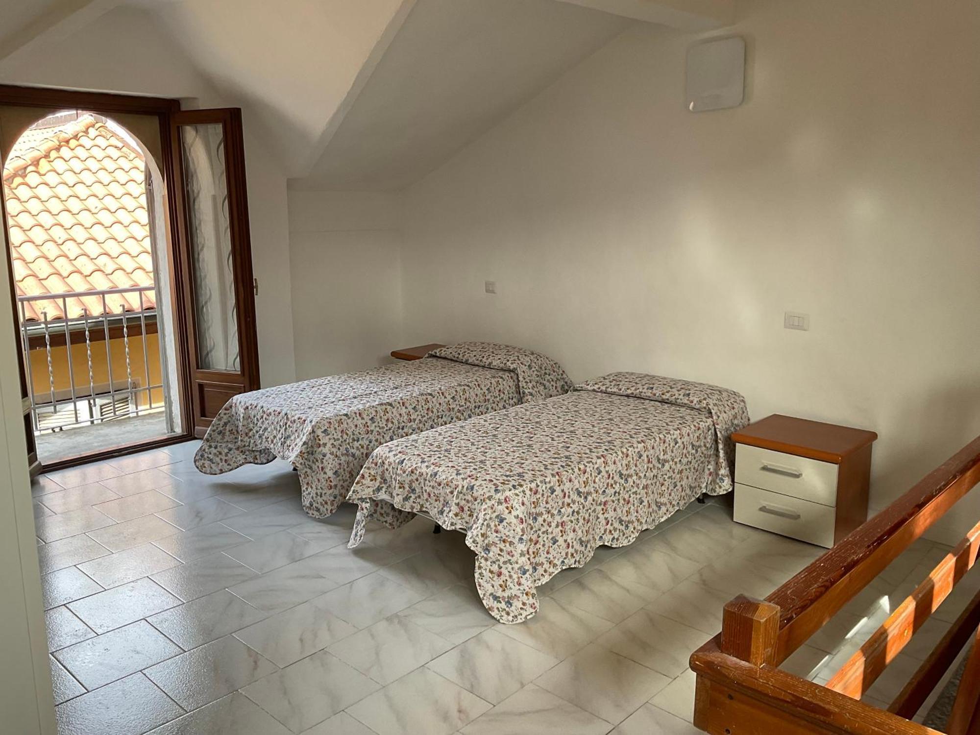 Casa Vacanze Scent Of Roses Verbania Esterno foto