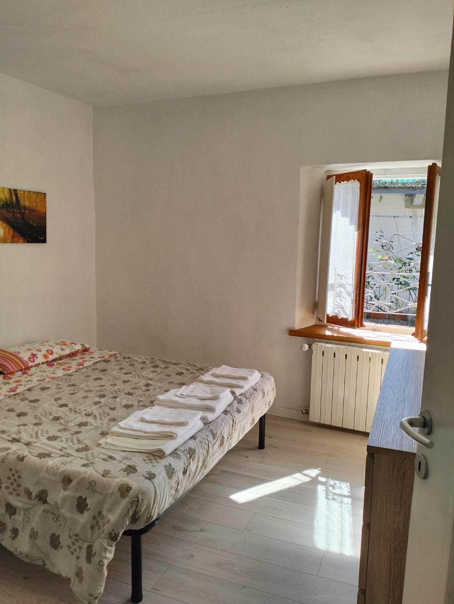 Casa Vacanze Scent Of Roses Verbania Esterno foto